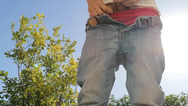 Hot Guy Jerks off Nervously Outdoor