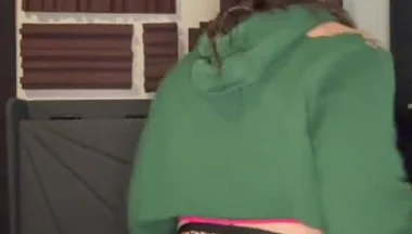 Bubble Butt CD Shaking Ass