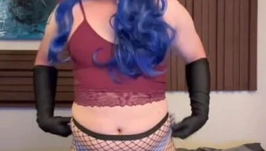 Sissy CD Shaking Big Ass Solo