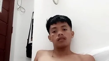 Stepdaddy’s Hot Twink Jerks off While Begging for Cum