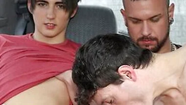 Jamie Lee And Kyle Martin Go Wild With Scott Williams In The Minivan