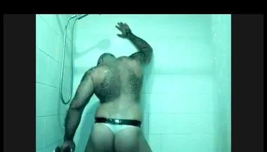 Here's a Fun Shower Show