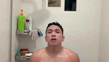 Hot Filipino Twink Jerks off in Steamy Shower