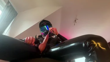 Horny Rubber Mx Biker Sounding Himself (huge Cumshot)