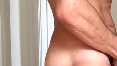 Tourist Came to Brazil to Have Bareback Fun and Cum Inside