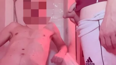 Amateur Boy Lost a Bet, Gets Naked in the Bathtub and Is Pissed on by His Flatmate Body and Mouth