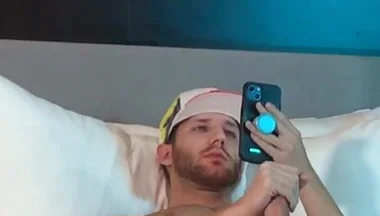 Jerking off for 30 Minutes