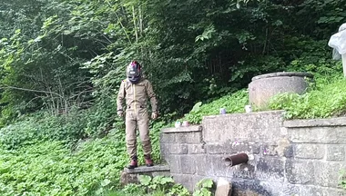 Jerking off in Public on the Road Near a Spring, Caught by a Young Man Masturbating Completely Naked