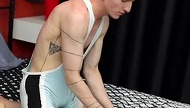 Amon Volkov Cock Massages Scott Smith After Make Out