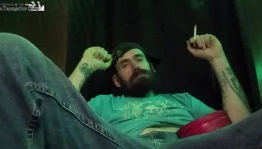 Smoking in Silence