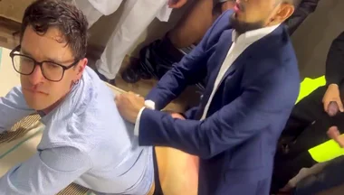 Yuri Gaucho, Black Crioulo And Douglas Machado In Profissonais Fodendo O Cliente E Garantindo O Bonus Do Mes - Sexo Gay Parodia - Sexo Interracial Brasil