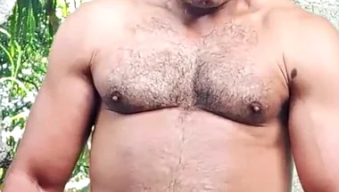 Yuri Muscular Super Gifted Gaucho Masturbating