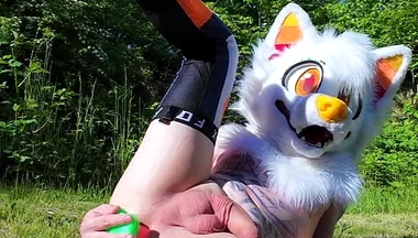Twink Uses Carrot in His Ass