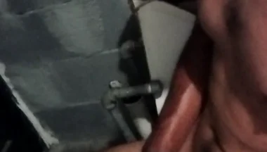 I Move My Tongue While I Pull It