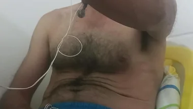 I'm Getting Naked so You Can See My Body