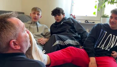 Master sneaker group