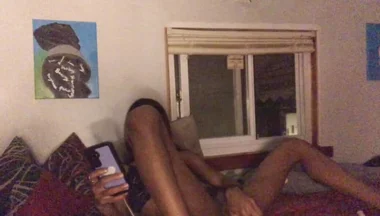 Late Night Vibrator Sesh