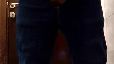 Indian Young Boy Masterbating in Her Bathroom H.j - Hemoshovel