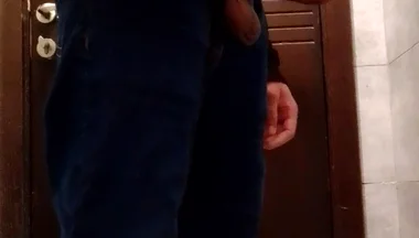 Indian Young Boy Masterbating in Her Bathroom H.j - Hemoshovel