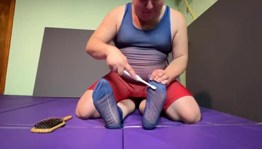 Matt Tickles the Gigglemeister