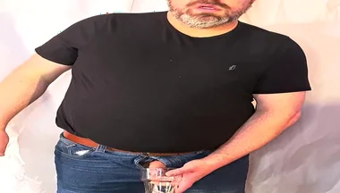 Dressed up with Cool Sunglasses, Treat Yourself to a Hot Piss