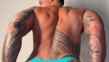 Spandex Makes Me I Jerk off Until I Shoot a Big Load
