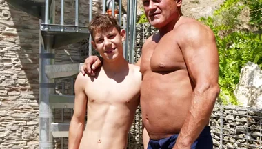 Homo Stepdaddy Pepan E O Novinho Mamando E Fudendo Gostoso - Ollie Barn