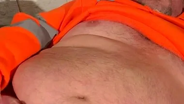 Hi Viz Chubby Bear Fucks Himself and Wanks off