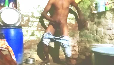 Meet a Indian Boy Hot Bedroom Fuck Seeking the Single Men
