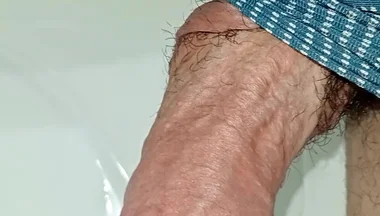 I Enjoy Piss in Bathroom, Big Cock and Veniza