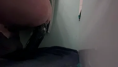 Training Whit My New 20 Inch Dildo