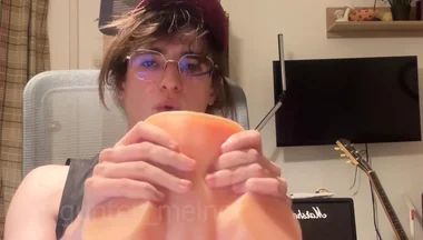 Juicy Thick Cum