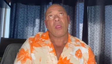 Mrguru Sexy Bodybuilder Wank at Home