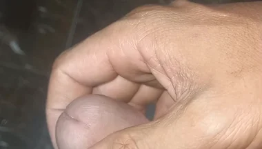 Vietnamese Masturbation
