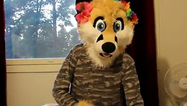 Oliver Pawing. First Murrsuit Video I Have Ever Made