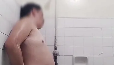 A Handsome Pinoy Masturbating Before a Shower.