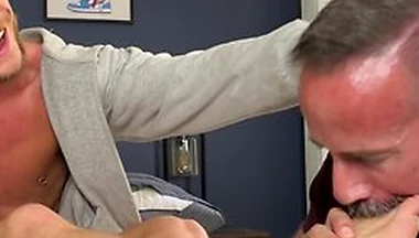 Hot Jock Colt Spence Gets Full Body Serviced By Dr Jeremiah Jones