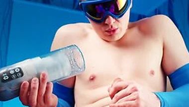 Twink Uses 5-in-1 Function Male Stroker Masturbator & Penis Pump And Cums. Acmejoy - Yan Pink