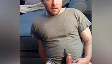 Finger Me While I Piss Myself