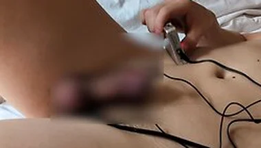 電気フラク電気フラクて尿道を焼き激痛尿道責め Frying My Urethra With An Electro Plug! Intense