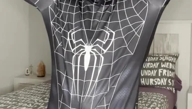 Big Load with No Hands! Spiderman Outfit