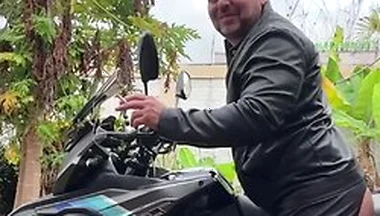 Huge Creampie In Outdoors On The Bike