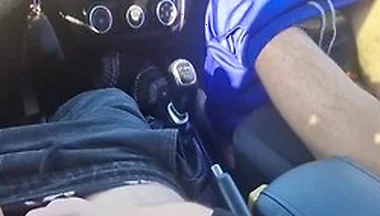 I Secretly Jerked Off A Big Cock To A Student 18+ During A Break Near School. Do You Want To Suck Our Cocks?