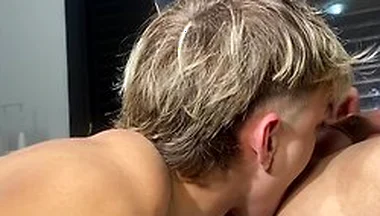 Fudendo Gostoso Com O Branquinho Safado