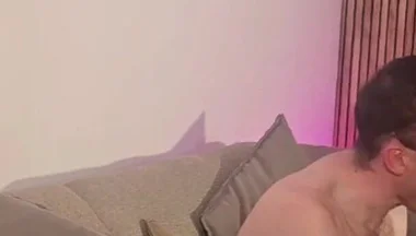 Englishtom Fucks a Load Out of Hungthotter