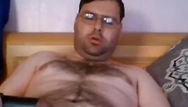 Nerdybibear - Vacuum Sucking