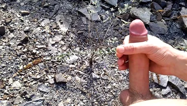 A Good Cumshot on the Mount of Big Fat Dick, the Guy Wants to Suck It!