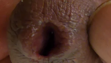 Closeup Desi Dick