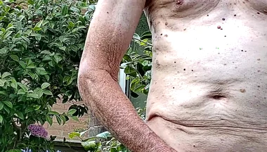 Edging and Sounding Outdoors with 1.7kg Weights