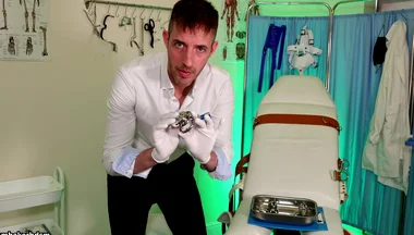 The Doctor Thinks Chastity Is the Only Option (4k)
